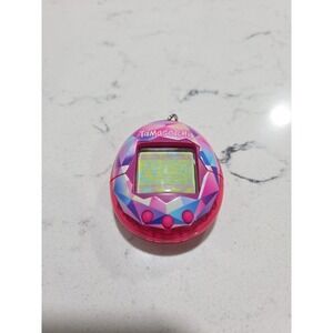 Tamagotchi Original Pink Treasure Jewel Virtual Reality Pet 2023